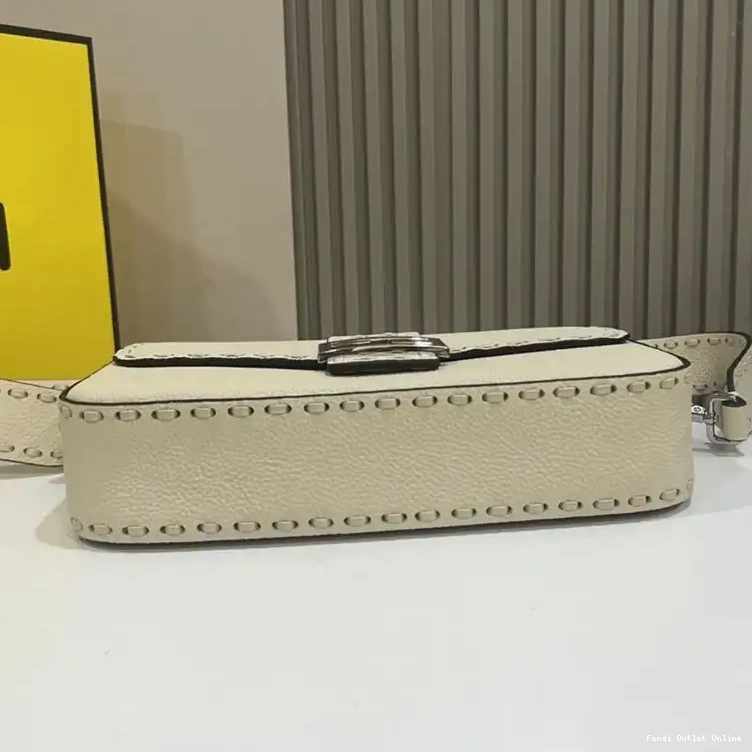 Affordable Romano Beige Bag Selleria Medium Baguette In Cuoio Fendi Leather 0630